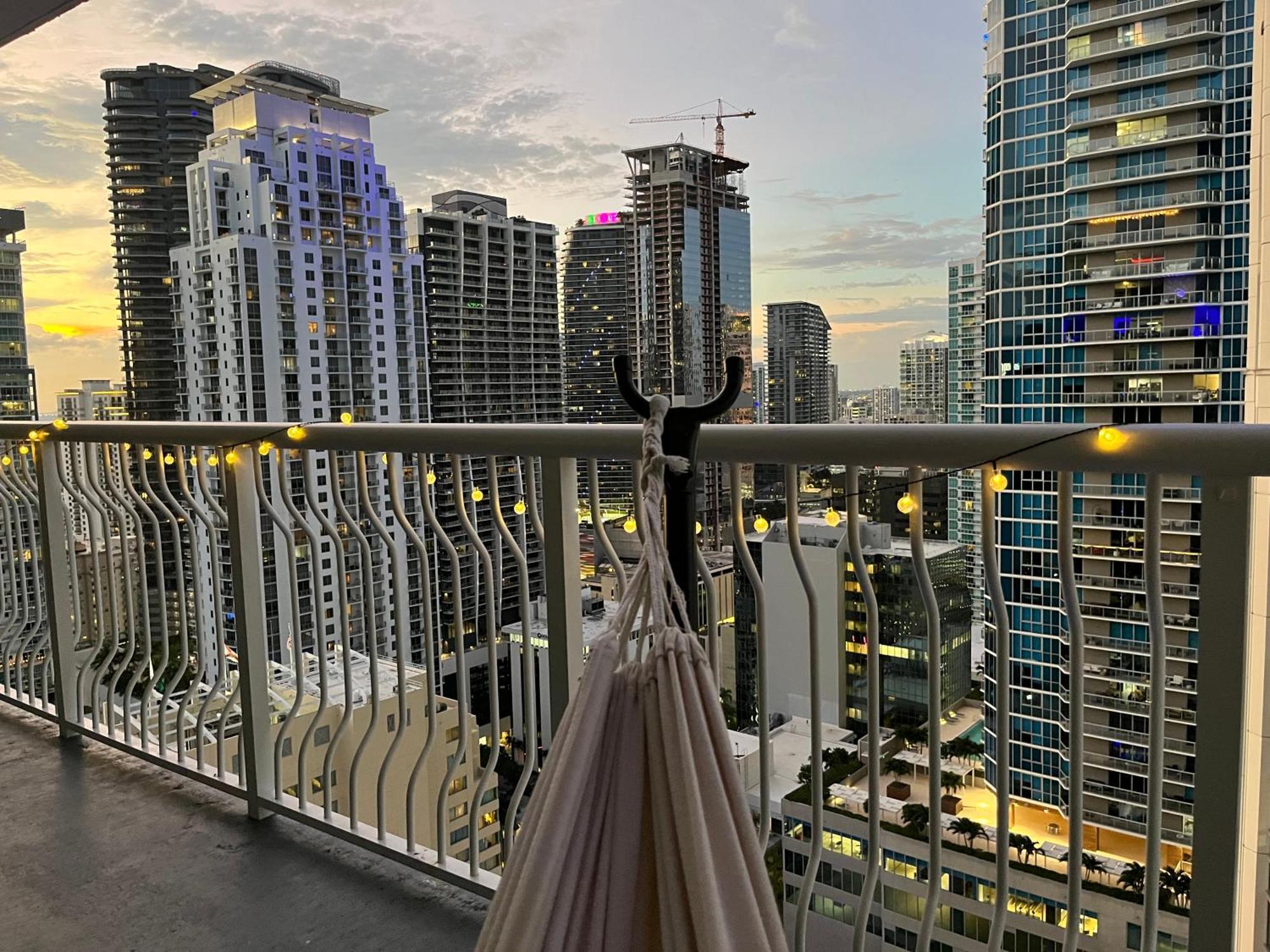 City & Sea View+Free Parking Modern Condo Miami Buitenkant foto